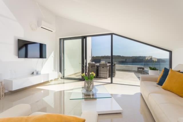 Luxury Apartment Anto With Sea View And Balcony Banjole Zewnętrze zdjęcie