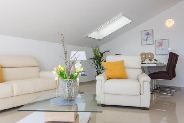 Luxury Apartment Anto With Sea View And Balcony Banjole Zewnętrze zdjęcie