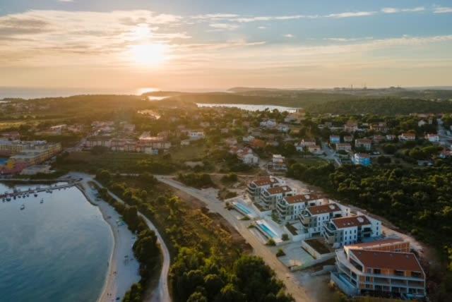 Luxury Apartment Anto With Sea View And Balcony Banjole Zewnętrze zdjęcie
